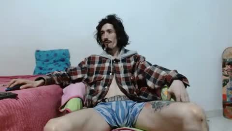 sk8sir online show from July 13, 11:30 pm