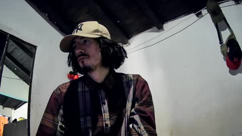 sk8sir online show from July 31, 7:59 pm