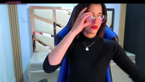 skaller_james_a online show from February 23, 1:13 pm