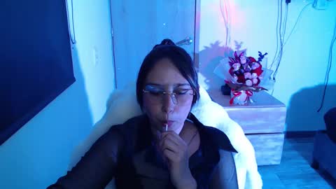 Alice online show from September 10, 9:27 pm