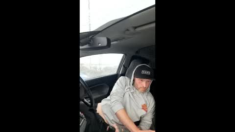 skateruncut online show from March 5, 5:00 pm