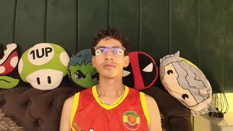 skinny jean  online show from February 23, 8:33 pm