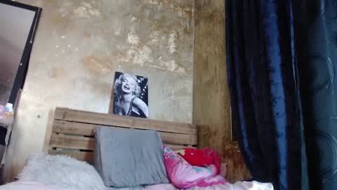 Only Pvt online show from February 9, 3:22 am