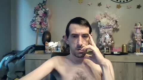 SkinnyBigCock2 online show from November 20, 8:35 am