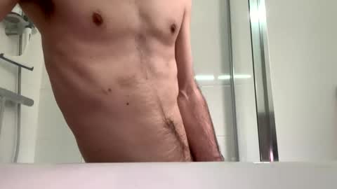 skinnybigdk online show from December 4, 1:11 pm