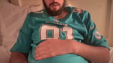 Snapshot of skinnyguyfun chatting on October 7, 8:49 pm skinnyguyfun online show from October 7, 8:49 pm