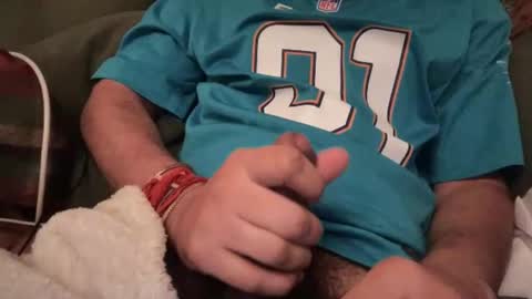 Snapshot of skinnyguyfun chatting on February 2, 1:55 am skinnyguyfun online show from February 2, 1:55 am