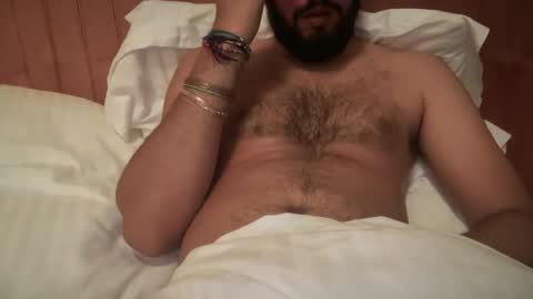 Snapshot of skinnyguyfun chatting on September 16, 11:19 pm skinnyguyfun online show from September 16, 11:19 pm