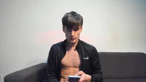 skinnyguywithbigd online show from January 6, 5:38 pm