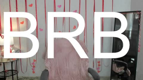 Skinnyladyy online show from February 19, 5:16 am