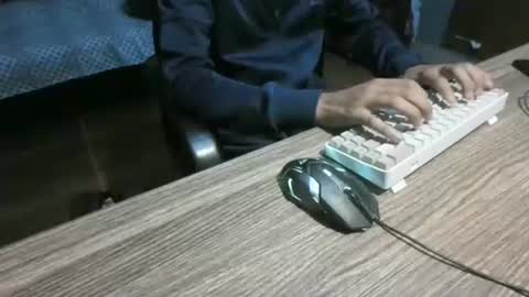 skull2317 online show from September 30, 7:24 pm