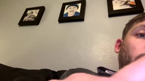 skuzzy25 online show from March 8, 10:56 pm