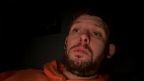 skuzzy25 online show from March 8, 4:56 am