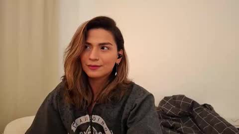 Vi online show from December 5, 2:26 pm