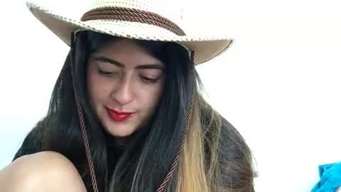 Skyler online show from December 18, 4:02 pm