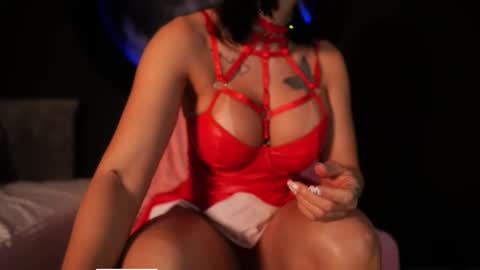 Snapshot of skyler_ferrer chatting on October 23, 11:23 am online show from October 23, 11:23 am
