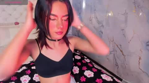 skyler_rouse online show from May 26, 8:15 pm