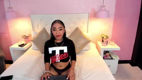 skylerbloom online show from November 28, 2:30 am