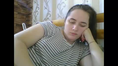 skyressie333 online show from January 14, 3:20 pm