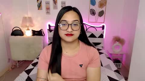 Queen Cyrine online show from February 2, 10:28 pm