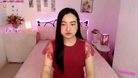 Queen Cyrine online show from March 6, 1:16 am