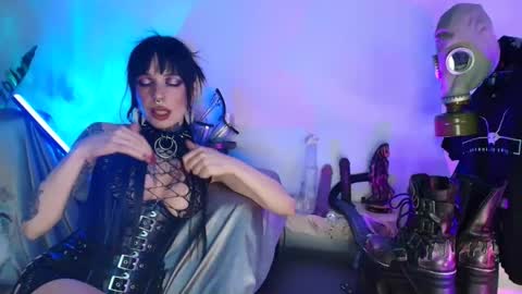 sleeperly online show from May 17, 6:28 pm
