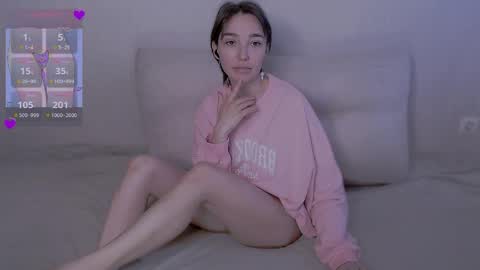 sleepy_ash_ online show from June 1, 12:39 pm