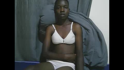 slender_queen online show from January 13, 6:54 am