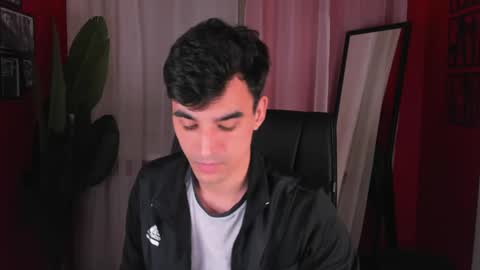 Slendy online show from April 28, 1:26 pm