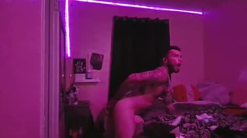 slickinyou online show from February 22, 6:50 am