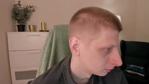 Andy online show from March 27, 8:54 pm