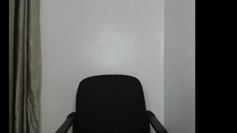 Slim girl23 online show from April 19, 7:09 am