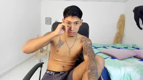 slim_master12 online show from March 26, 10:26 pm