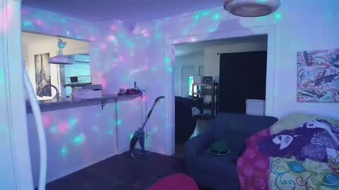 slomoblendz online show from March 10, 10:50 am