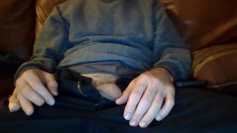 lilcox online show from October 11, 6:07 am