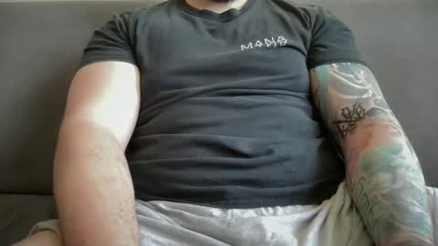 just chillin online show from March 6, 8:52 am