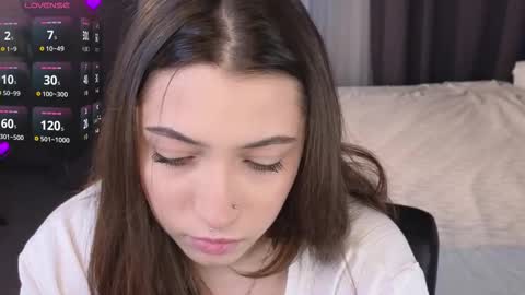 Emilia online show from December 22, 12:23 pm