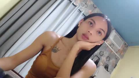 CHIE CHIE online show from April 22, 10:55 am