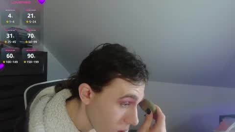 Natsu online show from April 13, 4:44 pm