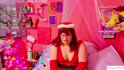 Tori Smith online show from November 9, 5:55 am