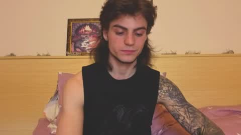 Gus online show from April 17, 3:03 pm