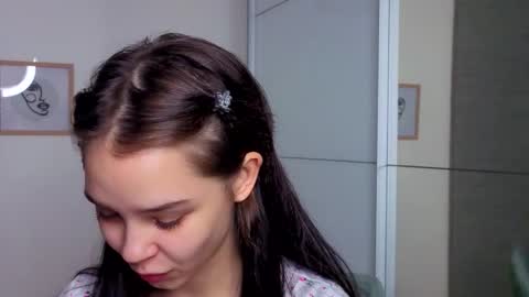 Lily online show from December 2, 1:20 pm