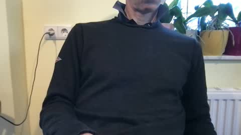 Snapshot of smart_sex69 chatting on October 28, 8:37 am smart_sex69 online show from October 28, 8:37 am