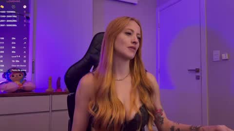 Emily Burns online show from May 15, 7:54 pm