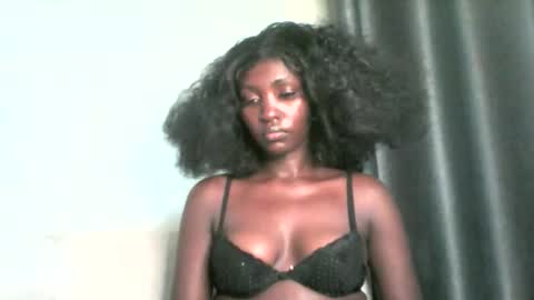 Snapshot of smileykesh chatting on September 14, 8:32 pm smileykesh online show from September 14, 8:32 pm