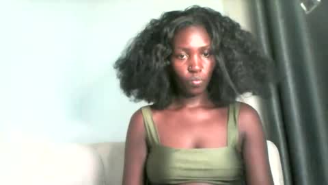 Snapshot of smileykesh chatting on September 18, 6:34 pm smileykesh online show from September 18, 6:34 pm