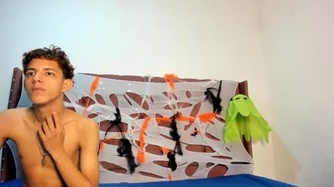 JONH SMITH AND ALIX SMITH online show from October 20, 1:27 pm