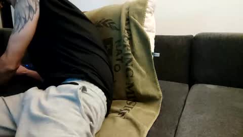 Smokeandwatching online show from January 24, 6:25 pm