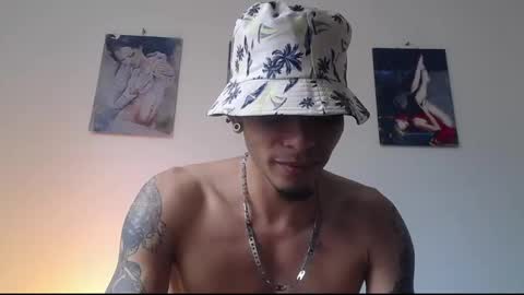 Snapshot of smooke_skinny chatting on October 17, 6:34 pm Daniel Aston online show from October 17, 6:34 pm