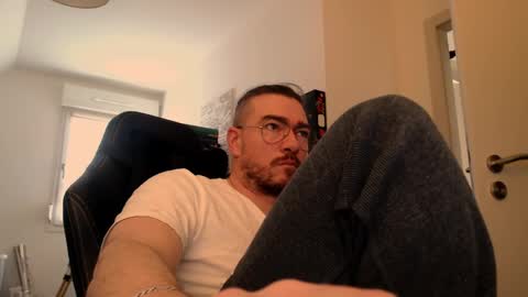 AllDayIDream online show from January 3, 10:20 am